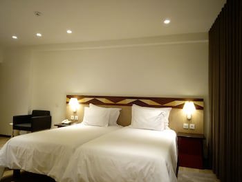 Aveiro Center Hotel