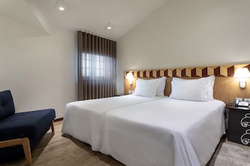 Aveiro Center Hotel