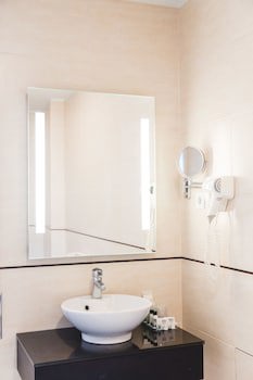 Aveiro Center Hotel