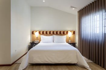 Aveiro Center Hotel