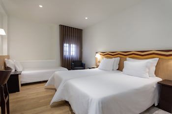 Aveiro Center Hotel