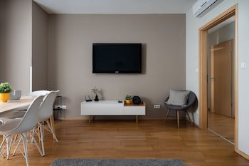 Central Passage Apartments By Vagabond