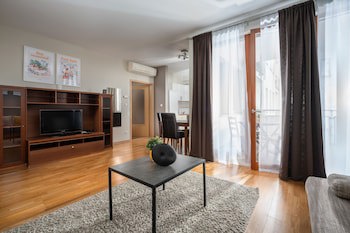 Central Passage Apartments By Vagabond