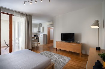 Central Passage Apartments By Vagabond
