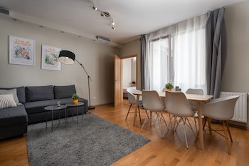 Central Passage Apartments By Vagabond
