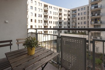 Central Passage Apartments By Vagabond