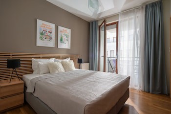 Central Passage Apartments By Vagabond