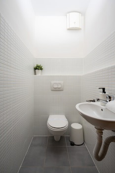 Central Passage Apartments By Vagabond