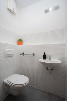 Central Passage Apartments By Vagabond