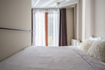 Central Passage Apartments By Vagabond