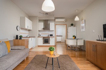 Central Passage Apartments By Vagabond