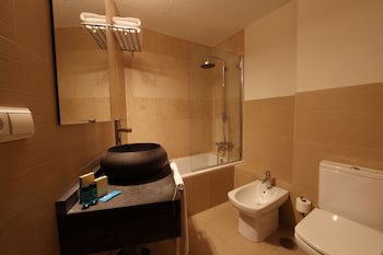 Hotel Yit El Postigo