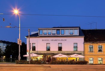 Hotel Sharingham