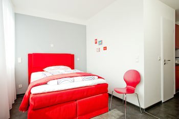 Design Sleepy Cologne galeri fotoğrafı