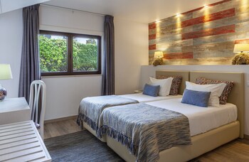 Boutique Hotel Casa Do Outeiro - Arts & Crafts