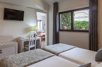 Boutique Hotel Casa Do Outeiro - Arts & Crafts