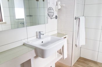 Boutique Hotel Casa Do Outeiro - Arts & Crafts
