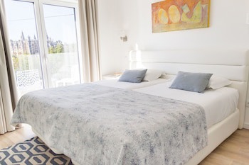 Boutique Hotel Casa Do Outeiro - Arts & Crafts