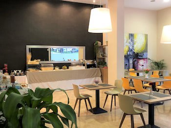 Apartamentos Plaza Picasso