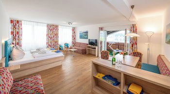 Barry Memle Lake Side Resort