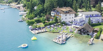 Barry Memle Lake Side Resort