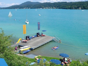Barry Memle Lake Side Resort