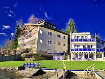 Barry Memle Lake Side Resort