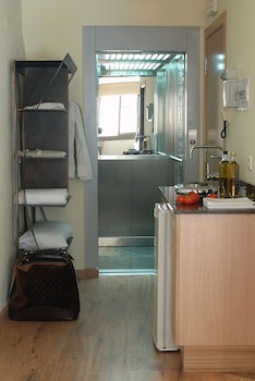 Ainb Picasso Corders Apartments