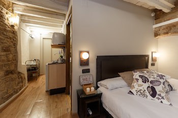 Ainb Picasso Corders Apartments