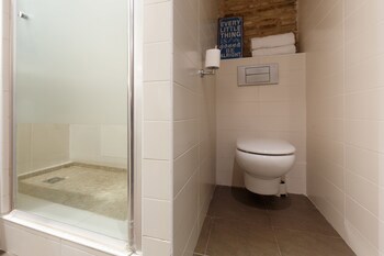 Ainb Picasso Corders Apartments