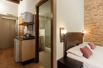 Ainb Picasso Corders Apartments