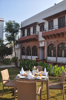 Amritara Chandra Mahal Haveli