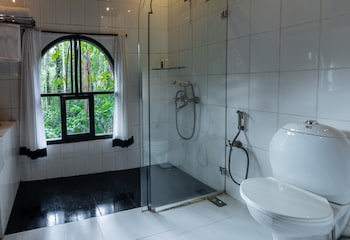 Amritara Shalimar Spice Garden Resort & Spa