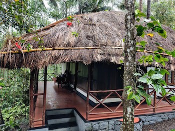 Amritara Shalimar Spice Garden Resort & Spa