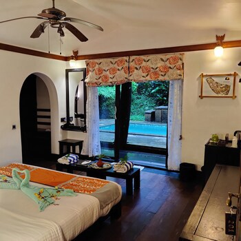 Amritara Shalimar Spice Garden Resort & Spa