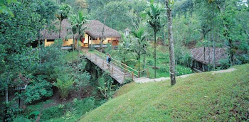 Amritara Shalimar Spice Garden Resort & Spa