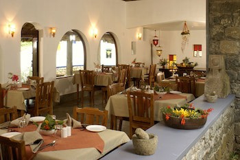 Amritara Shalimar Spice Garden Resort & Spa