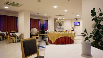 Garden Hotel galeri fotoğrafı