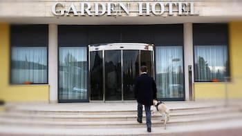 Garden Hotel galeri fotoğrafı