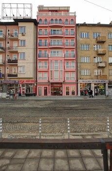 Central Plaza Hotel
