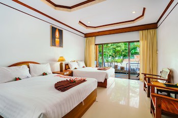 Diamond Cave Resort