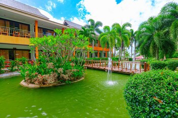 Diamond Cave Resort