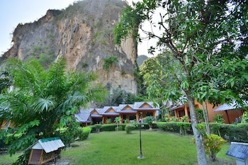 Diamond Cave Resort
