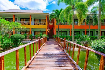 Diamond Cave Resort