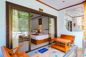 Diamond Cave Resort