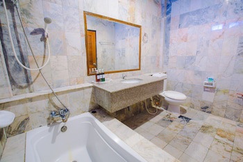 Diamond Cave Resort