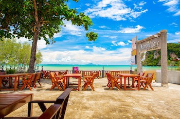 Diamond Cave Resort