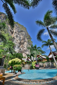 Diamond Cave Resort