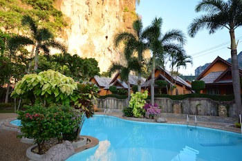 Diamond Cave Resort