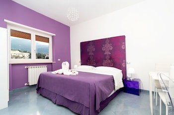 Emily Suites galeri fotoğrafı